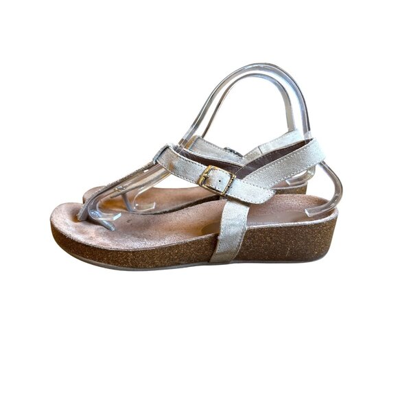 Cordani Sandals Size 39 EU 8-8.5 US Taupe Suede Gene Fishermnan Wedge Thong - Picture 4 of 9